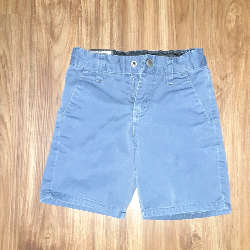 GUC! Volcom shorts